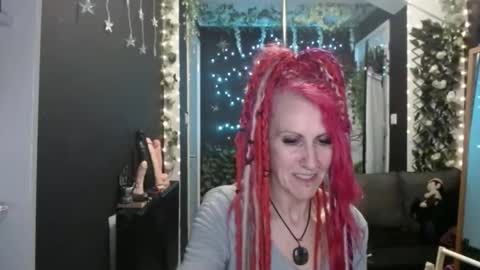 SaucySky online show from 09/28/25, 08:36