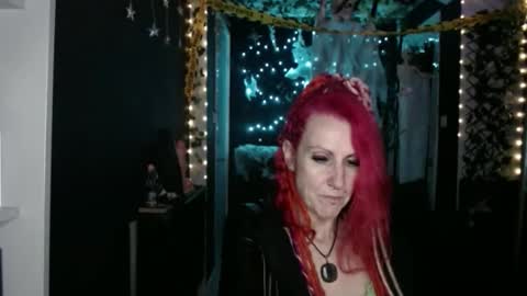 SaucySky online show from 10/16/25, 10:22