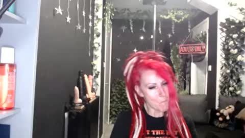 SaucySky online show from 04/01/26, 09:34