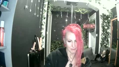 SaucySky online show from 04/16/26, 10:23