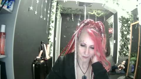 SaucySky online show from 05/01/26, 06:45