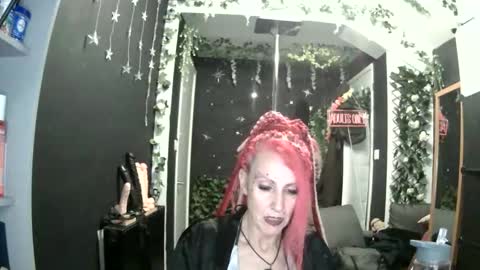 SaucySky online show from 05/29/26, 08:18