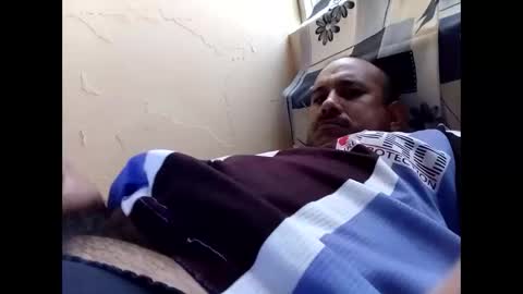 Snapshot of saul73273 chatting on 04/25/26, 06:49 saul73273 online show from 04/25/26, 06:49