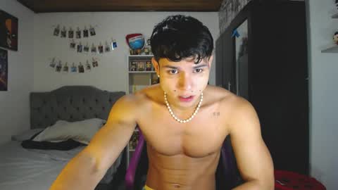 Snapshot of saulomiralles chatting on 06/09/26, 04:51 Saulo online show from 06/09/26, 04:51