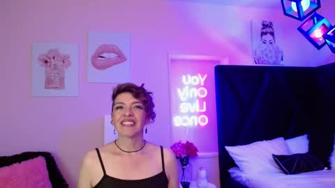 Snapshot of sauvage_lilith chatting on 12/01/25, 08:14 lilith online show from 12/01/25, 08:14