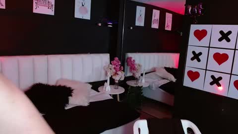 lilith online show from 12/21/25, 08:16