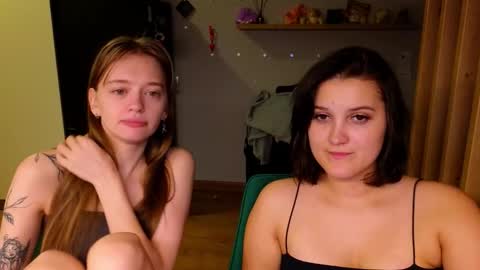 LUNA and ANNA    online show from 09/14/25, 09:58
