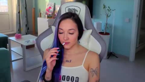 Ariel online show from 02/16/26, 02:29