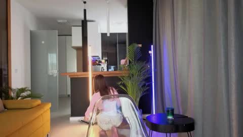 Snapshot of savagebaby21_ chatting on 04/06/26, 04:46 Wild influence online show from 04/06/26, 04:46