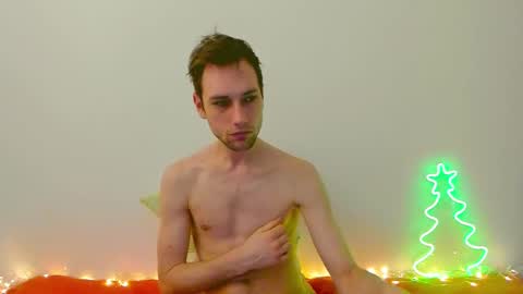 Snapshot of savak_hottie chatting on 01/12/25, 10:43 Savak Laakem online show from 01/12/25, 10:43