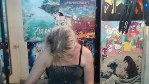 Savanah online show from 09/16/25, 03:35