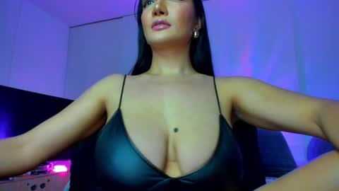 savanna13 online show from 04/07/26, 06:36