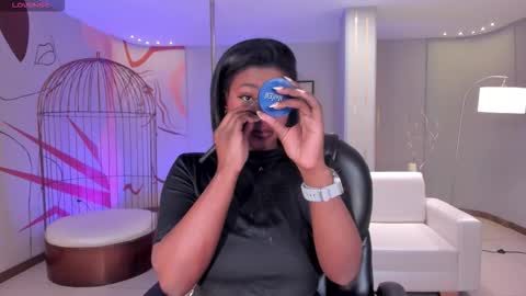 S a v a n n a h  online show from 11/28/25, 01:14