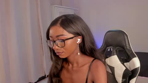 Snapshot of savannahwildee chatting on 12/19/24, 10:56 Savannahwildee online show from 12/19/24, 10:56