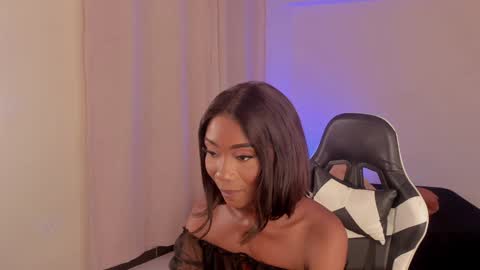 Snapshot of savannahwildee chatting on 01/28/25, 08:04 Savannahwildee online show from 01/28/25, 08:04