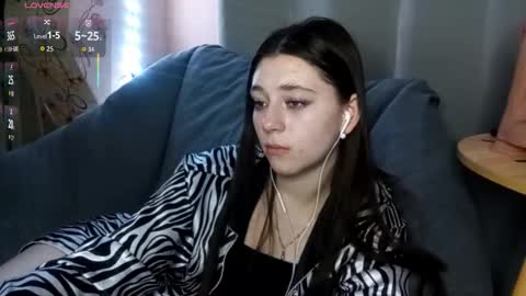 Sophie online show from 10/24/25, 05:31