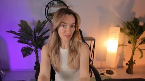 save the qween online show from 02/17/25, 05:14