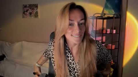 save the qween online show from 09/26/25, 08:07