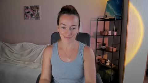 save the qween online show from 10/04/25, 09:18