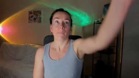 save the qween online show from 11/09/25, 07:28