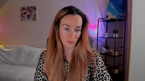 save the qween online show from 11/27/25, 07:43