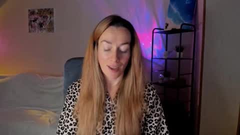 save the qween online show from 11/29/25, 07:33