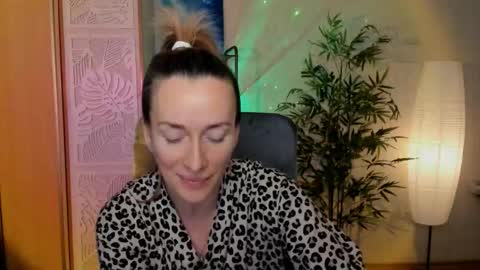 save the qween online show from 01/10/26, 11:23