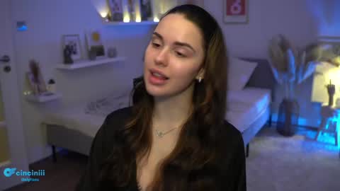 Snapshot of savvage_play chatting on 01/09/25, 07:29 Naomi online show from 01/09/25, 07:29