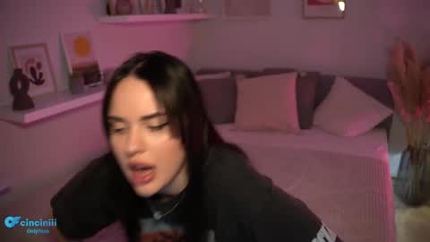 Snapshot of savvage_play chatting on 02/11/25, 07:38 Naomi online show from 02/11/25, 07:38