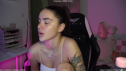 Snapshot of savvage_play chatting on 11/13/25, 09:25 Naomi online show from 11/13/25, 09:25