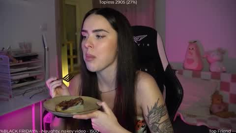 Naomi online show from 11/23/25, 07:24