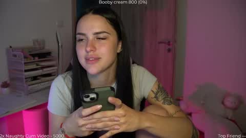 Snapshot of savvage_play chatting on 05/24/26, 06:24 Naomi online show from 05/24/26, 06:24
