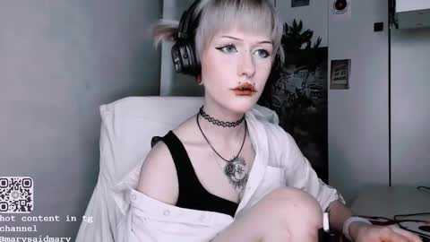 pronoun she. name Mary. age 21. online show from 09/26/25, 02:59