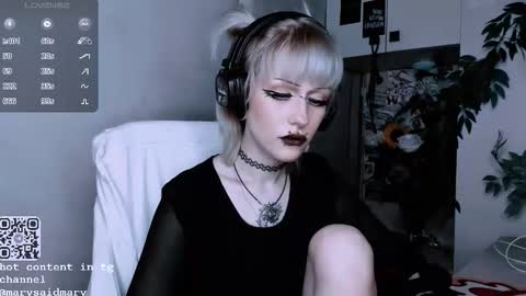 pronoun she. name Mary. age 21. online show from 10/06/25, 08:50