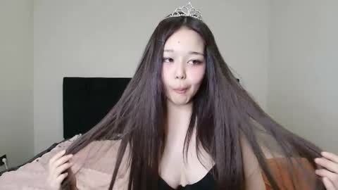 Saya online show from 04/18/26, 01:15