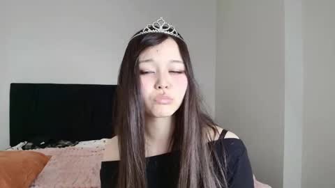 Saya online show from 04/18/26, 07:07