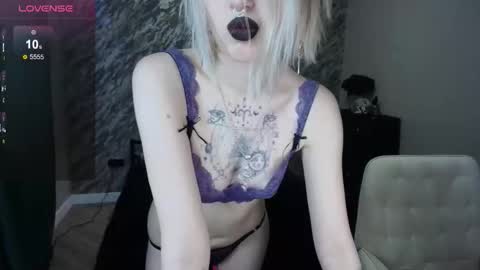 Anges online show from 11/07/25, 03:39