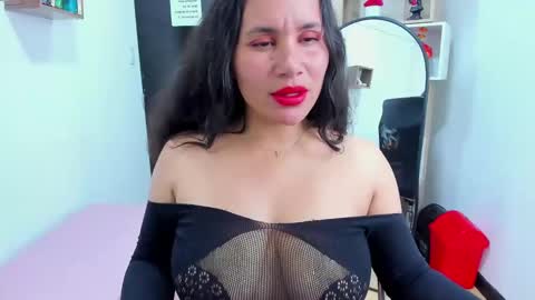 Snapshot of saylor_lee22 chatting on 12/24/24, 04:44 Saylor online show from 12/24/24, 04:44