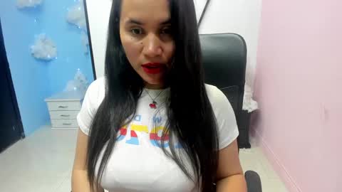 Snapshot of saylor_lee22 chatting on 09/24/25, 04:16 Saylor online show from 09/24/25, 04:16