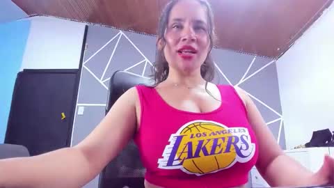 Snapshot of saylor_lee22 chatting on 12/03/25, 08:34 Saylor online show from 12/03/25, 08:34