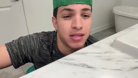 sbouchikh03 online show from 12/18/25, 08:09