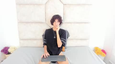 scaarlett_22 online show from 11/09/25, 06:39