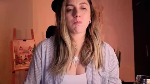 Venus online show from 11/14/25, 01:43