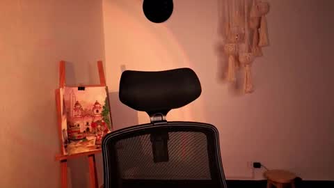 Snapshot of scalertt__steel_ chatting on 01/16/26, 04:22 Venus online show from 01/16/26, 04:22