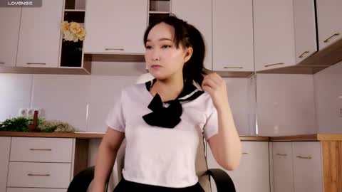 scamelia online show from 10/20/25, 05:08