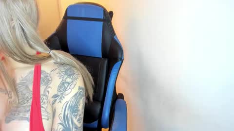 scarbadgirl_ online show from 02/15/26, 03:36