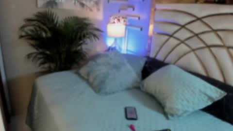 Snapshot of scarlet__hill chatting on 01/12/25, 02:03 scarlet hill online show from 01/12/25, 02:03