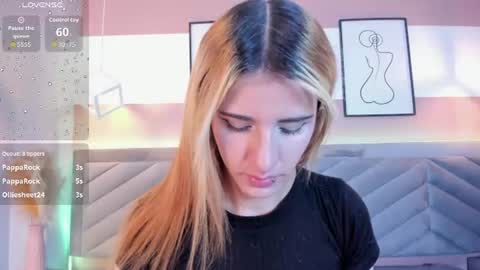 Snapshot of scarlet__rossi chatting on 07/02/26, 03:23 scarlet__rossi online show from 07/02/26, 03:23