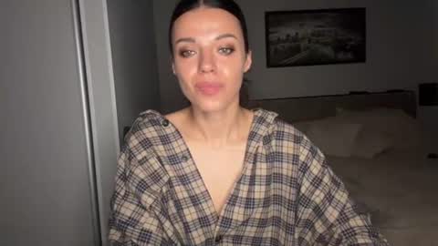 Sophie online show from 06/22/26, 07:49