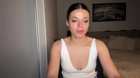 Sophie online show from 06/25/26, 07:35